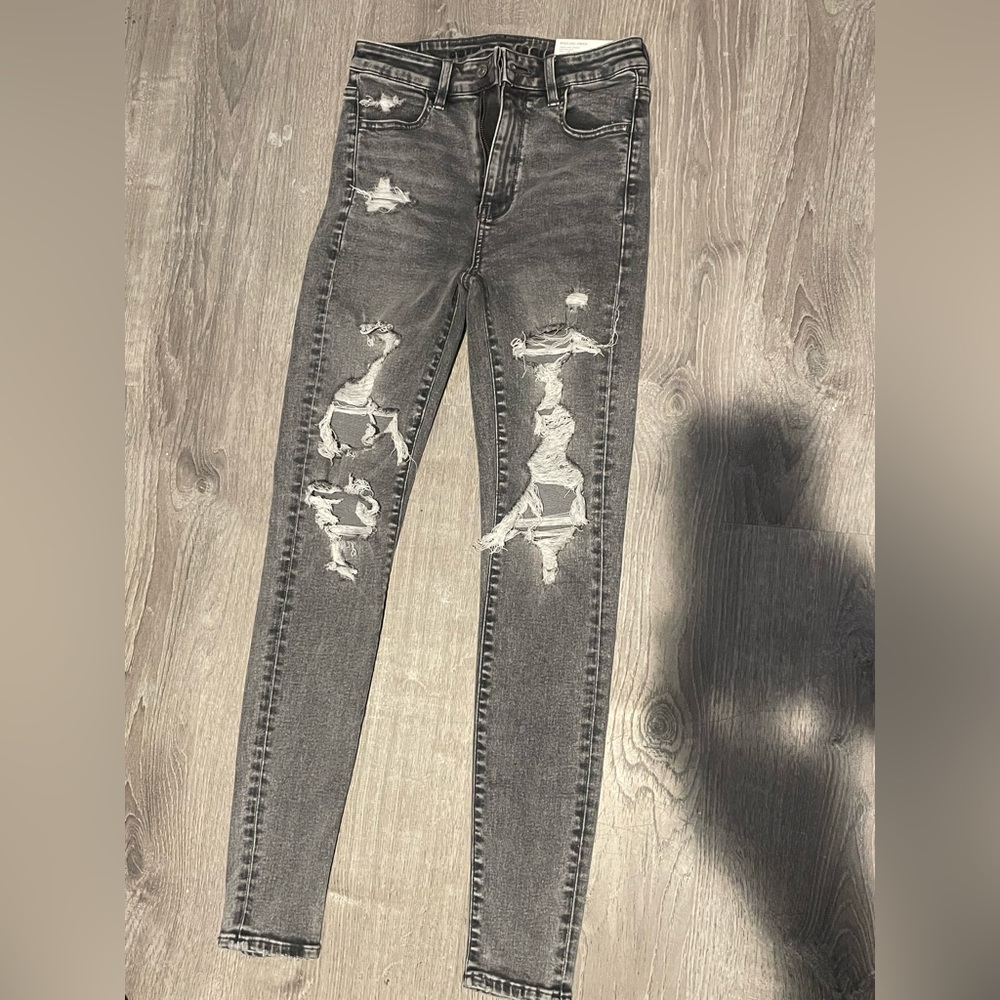 American eagle super high rise jeggings
#fall #school #jeans #casual
